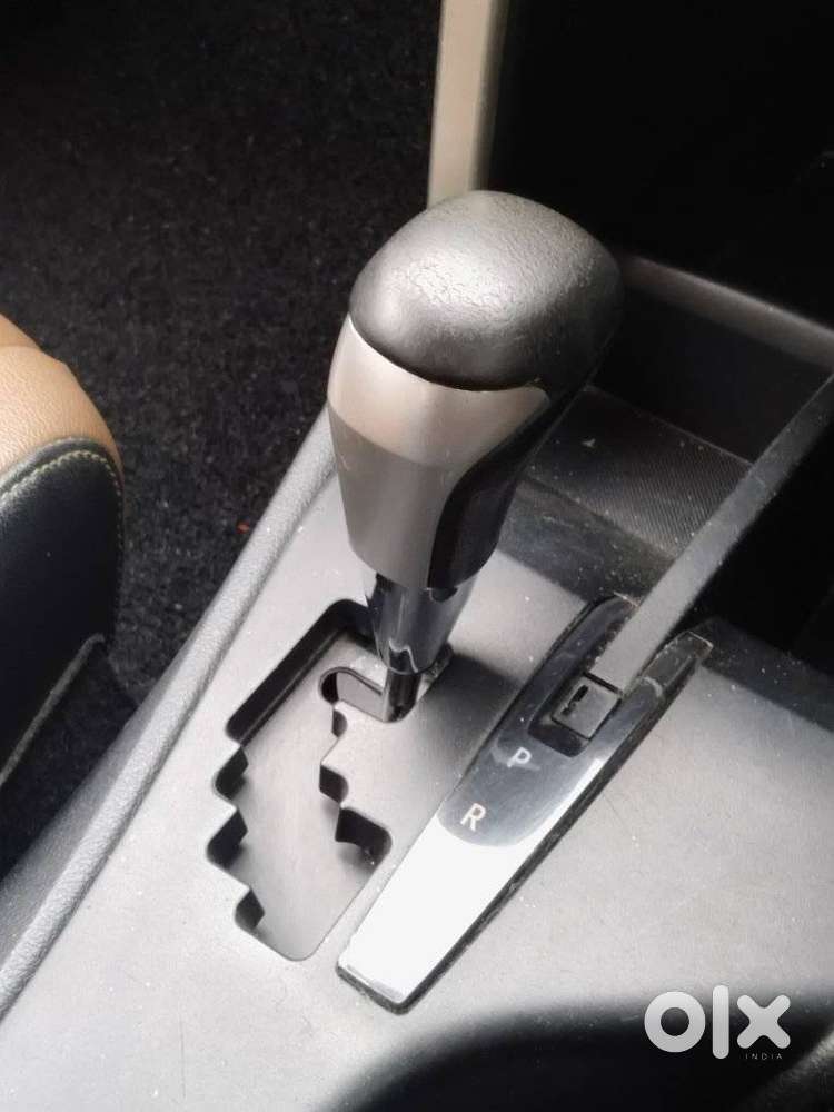 Toyota Innova Crysta 2.8z Automatic, 2016, Diesel