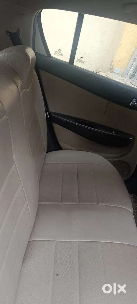 Hyundai I20 2011 Petrol Good Condition,power Windows,clean Maintained
