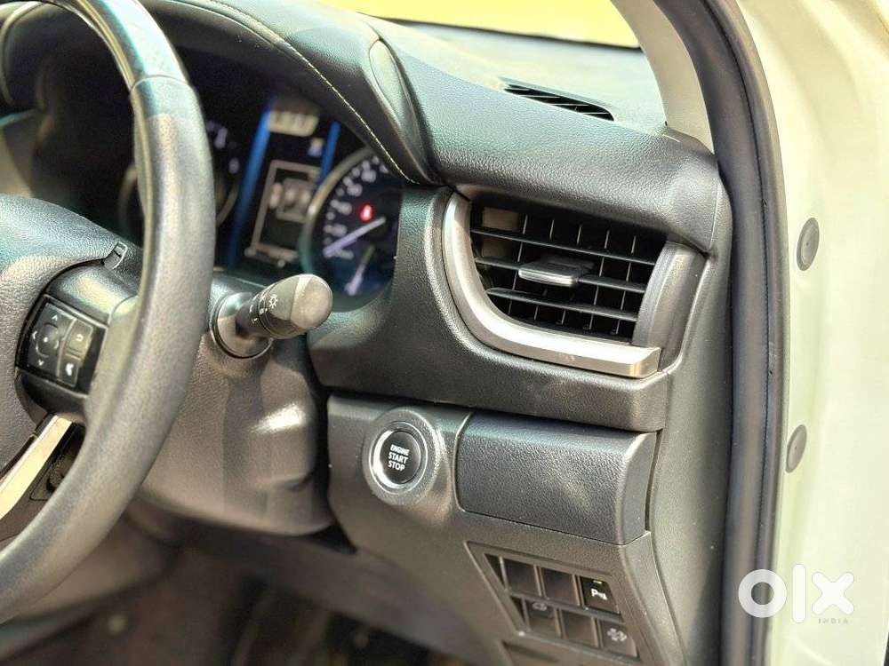 Toyota Fortuner 4x2 At 2.8 Diesel, 2021, Diesel