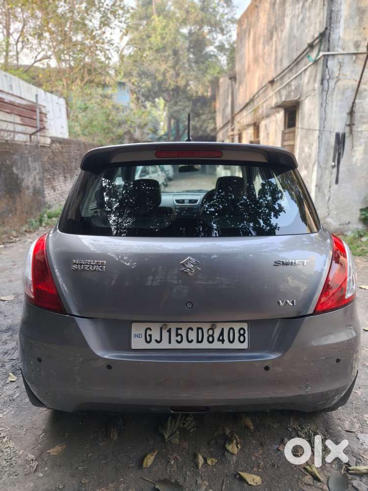 Maruti Suzuki Swift Vxi Optional, 2015, Petrol