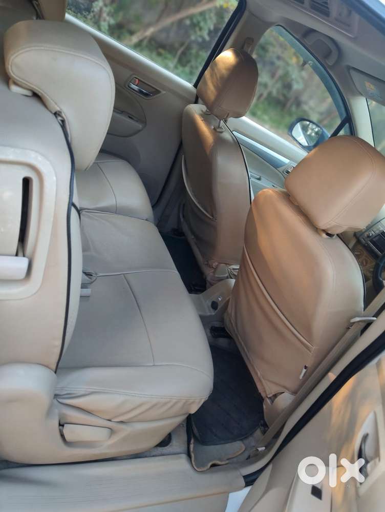 Maruti Suzuki Ertiga Vxi At Petrol, 2018, Petrol