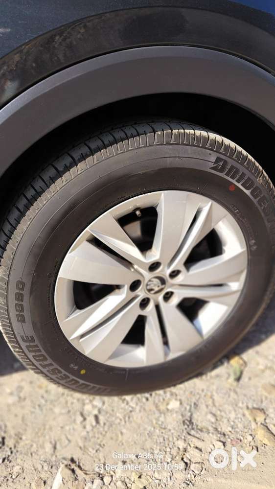 Skoda Kushaq 1.0 Tsi Ambition, 2022, Petrol