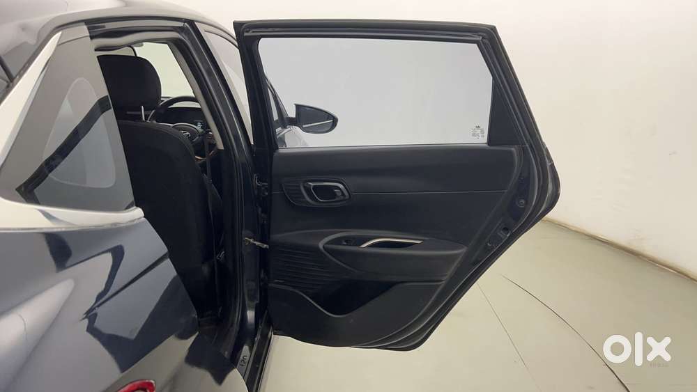 Hyundai New I20 1.2 Asta (o) Mt, 2022, Petrol
