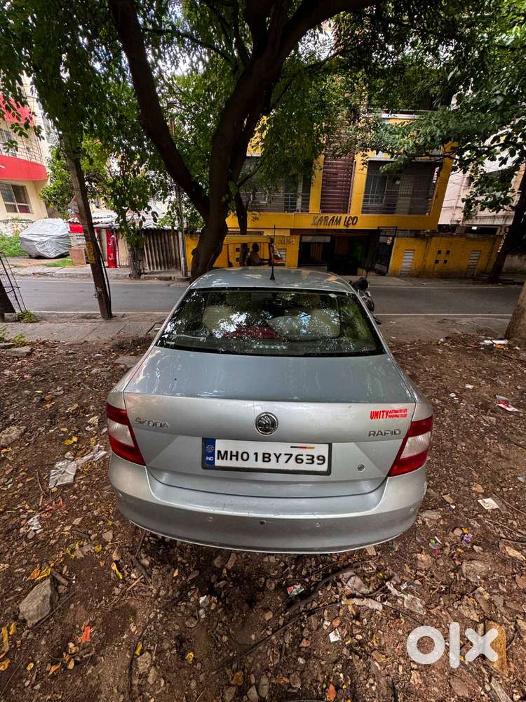 Skoda Rapid 2015 Petrol 85000 Km Driven