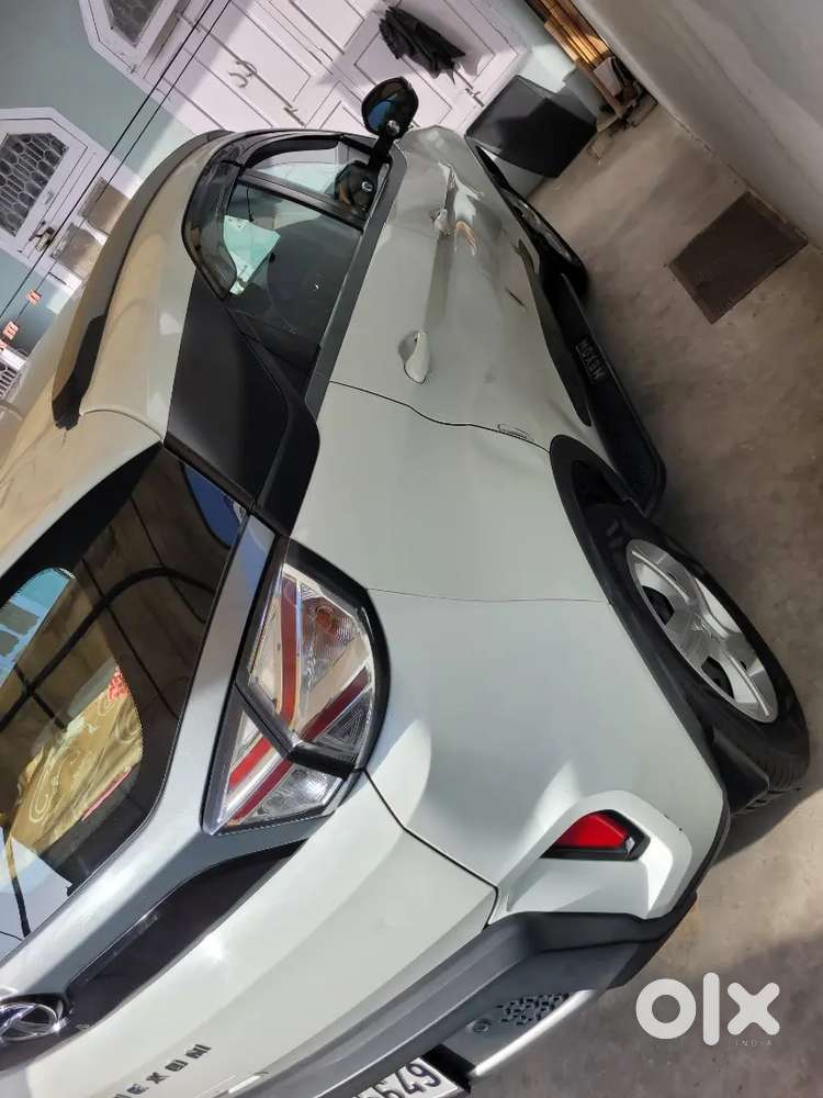 Tata Nexon 2020 Xz Petrol Manual Calgary White