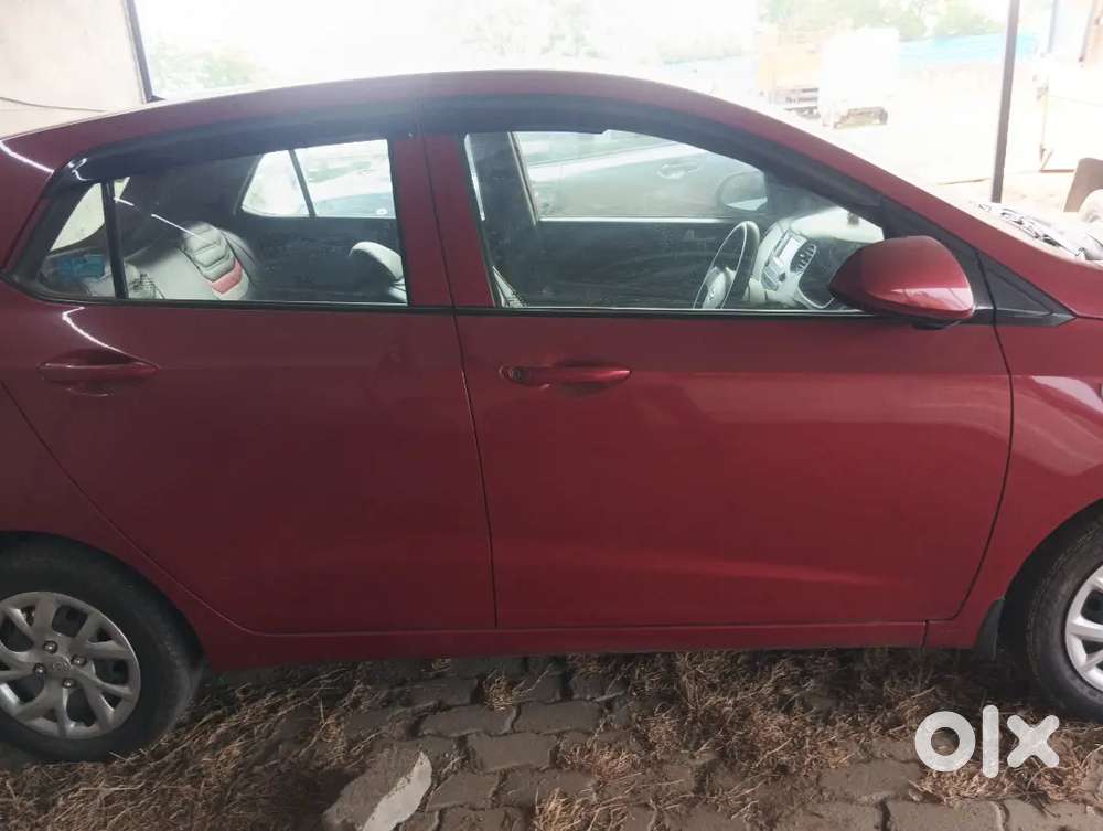 Hyundai Grand I10 Sportz 2017 Petrol