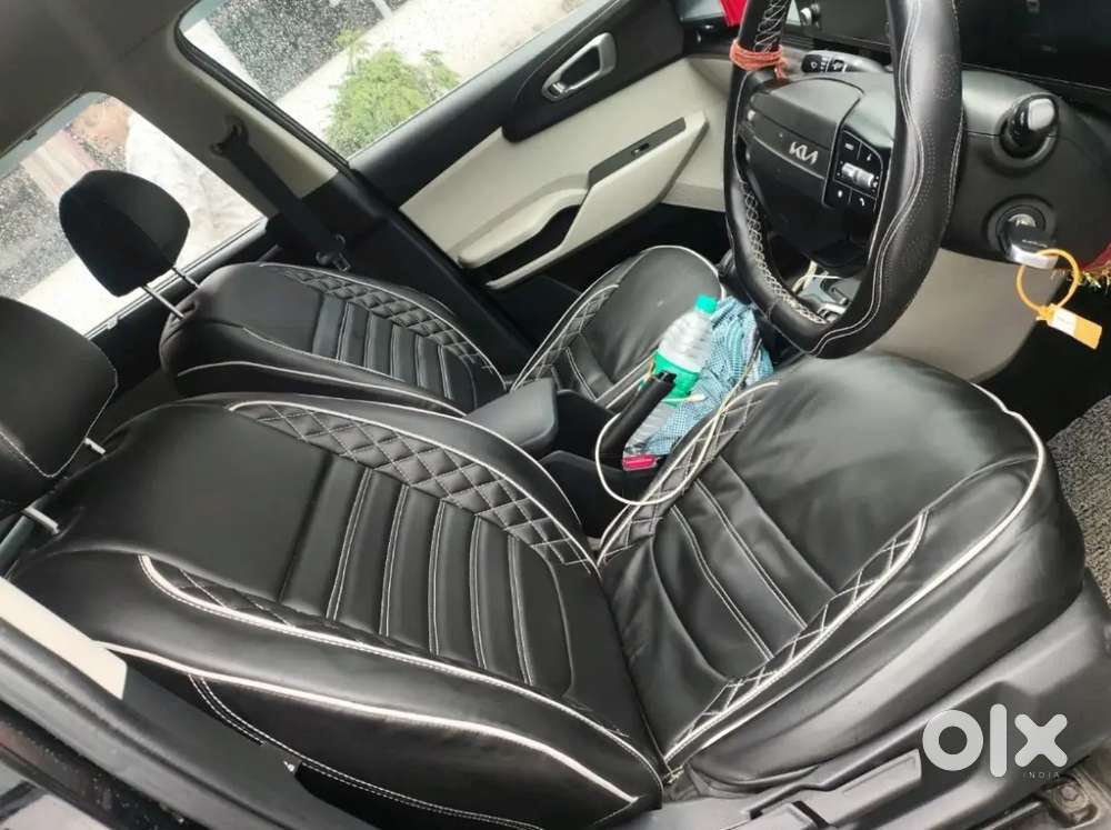Kia Carens Clavis Petrol Manual 2025