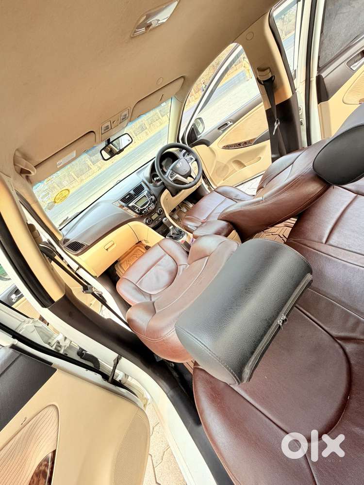 Hyundai Fluidic Verna 1.6 Vtvt Sx, 2011, Petrol