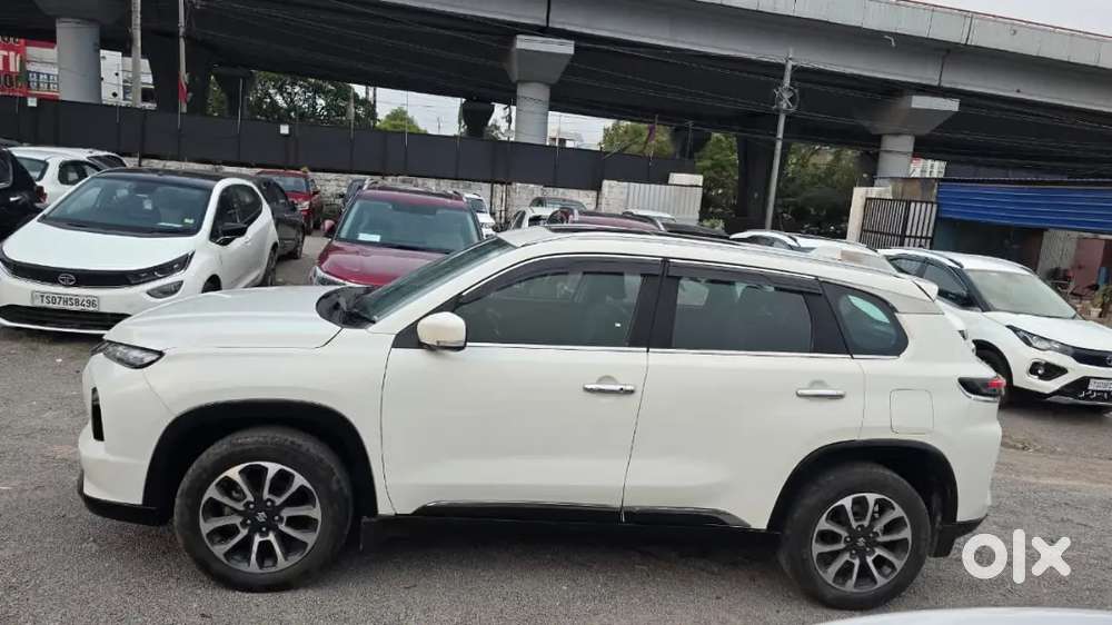 Maruti Suzuki Grand Vitara 2022 Petrol Well Maintained