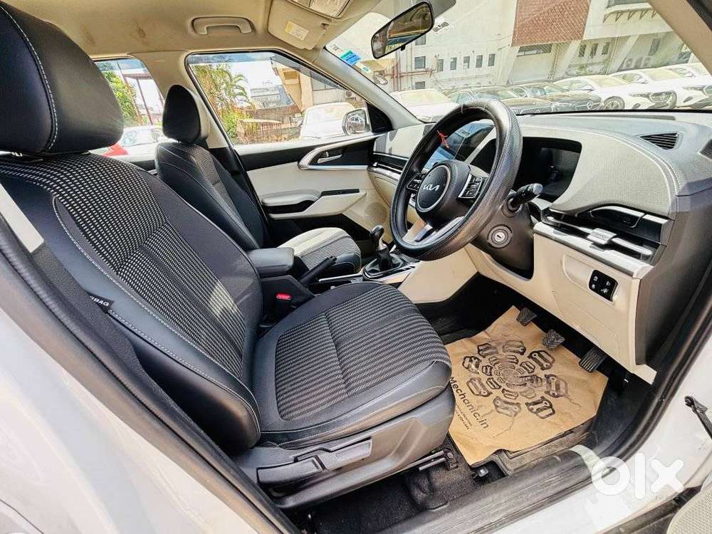 Kia Carens 1.5 Prestige 7 Str, 2023, Petrol