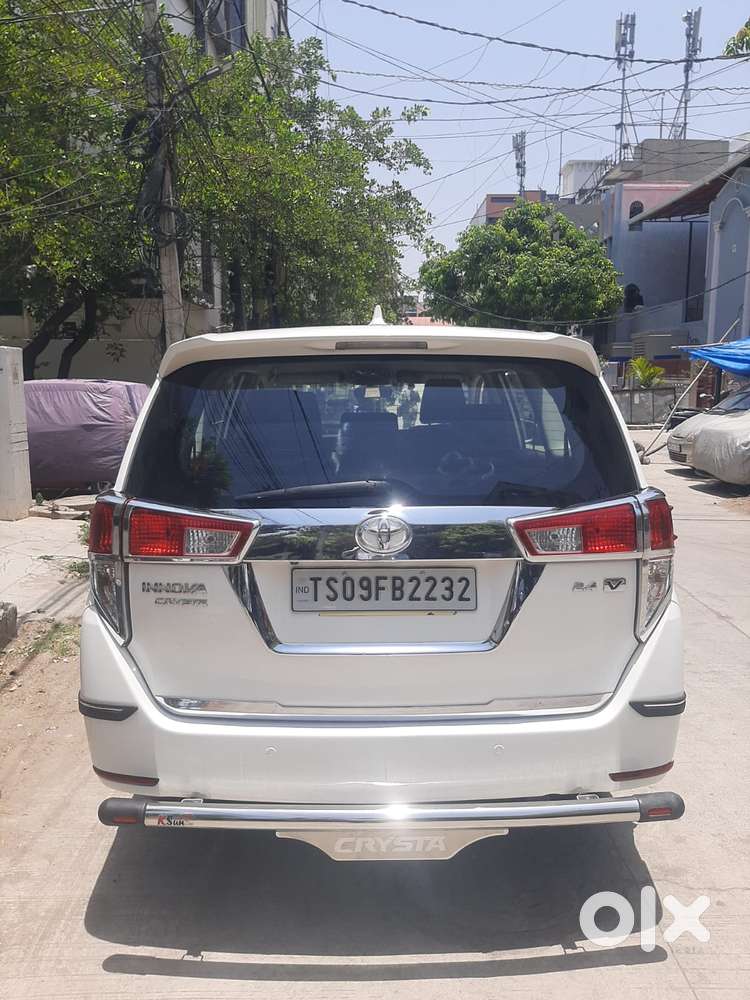 Toyota Innova Crysta 2.4 V 8 Str, 2018, Diesel