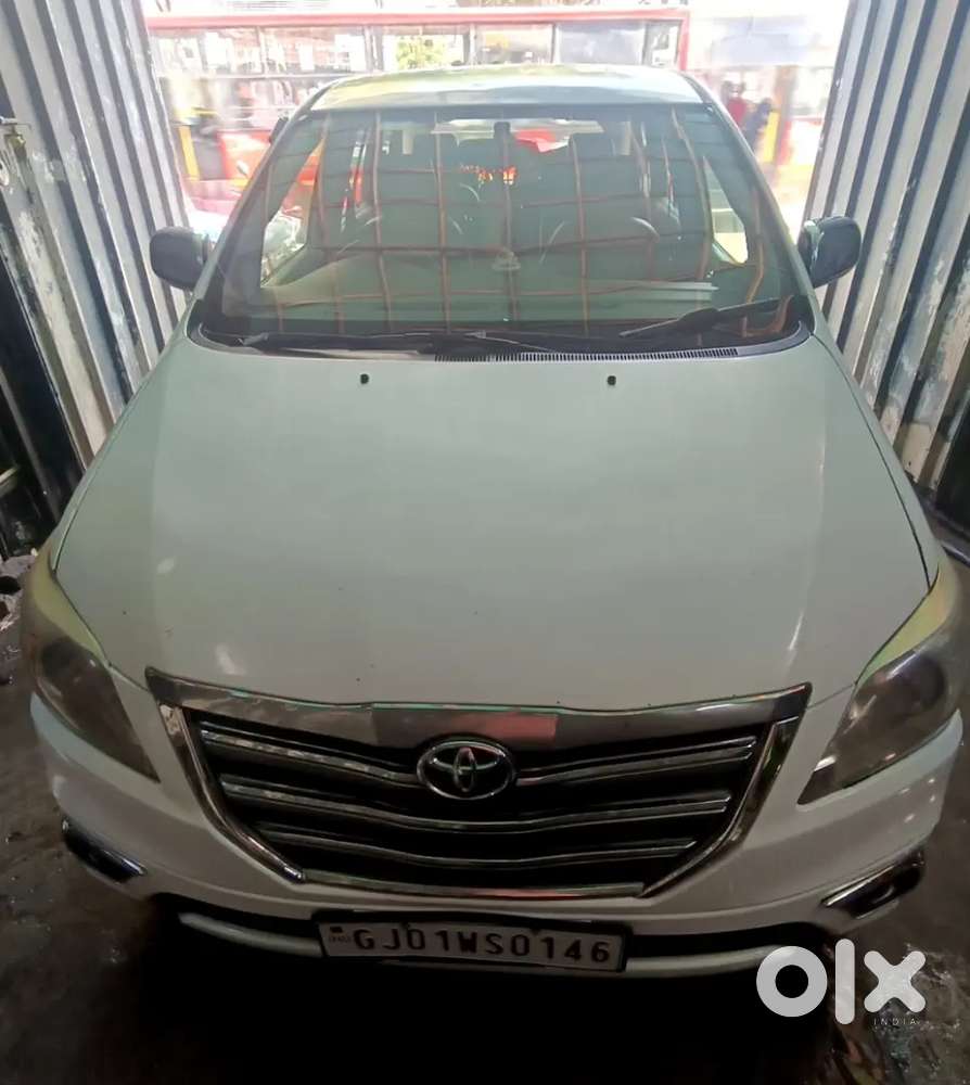 Toyota Innova Hycross 2011 Diesel Good Condition
