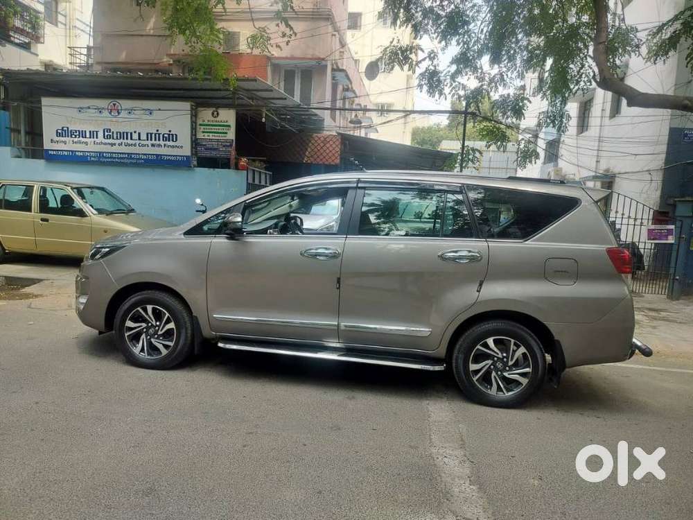 Toyota Innova Crysta 2.4 V, 2023, Diesel