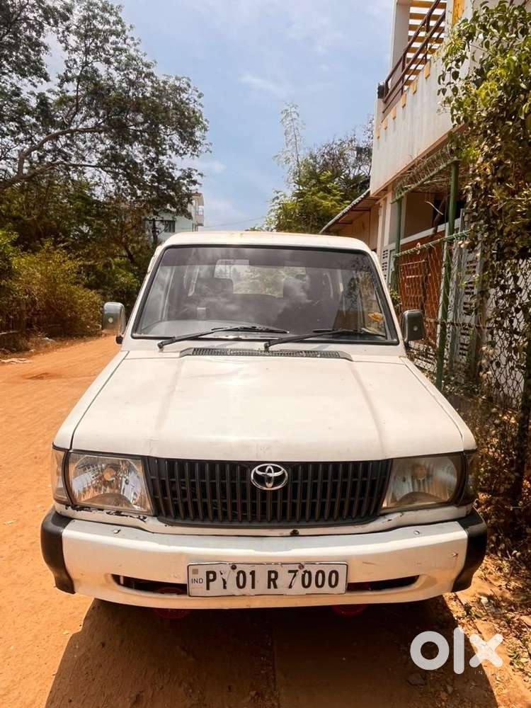 Toyota Qualis 2001 Diesel Well Maintained
