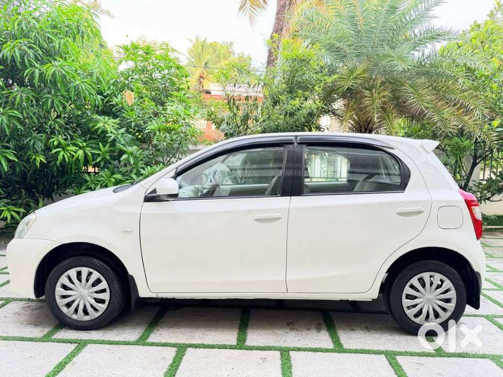 Toyota Etios Liva G, 2014, Petrol