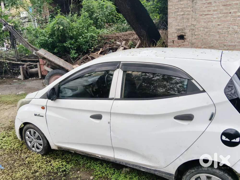 Hyundai Eon Magna+ Petrol+lpg 2012