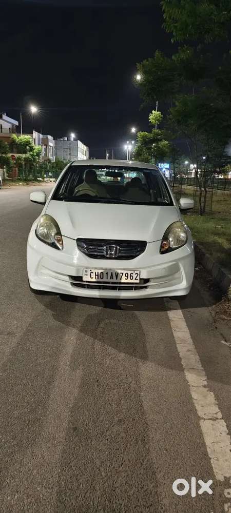 Honda Amaze 2013 Petrol Well Maintained