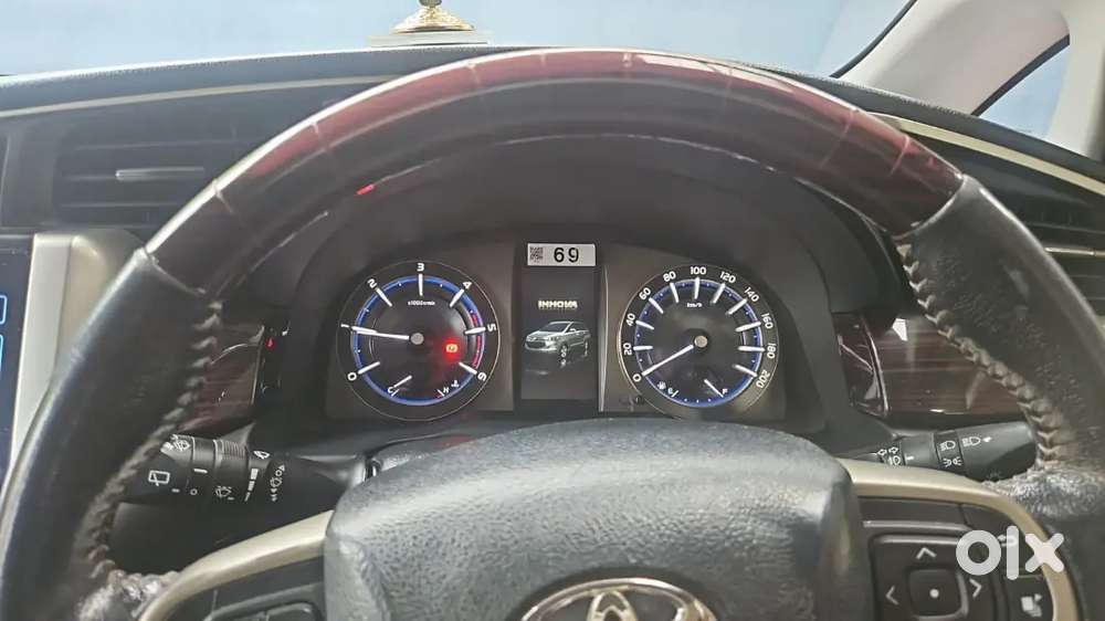 Toyota Innova Crysta 2017 Diesel 113000 Km Driven