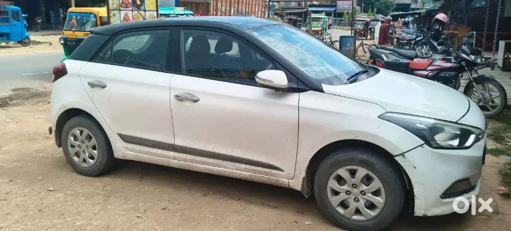 Hyundai I20 Sportz Petrol 2015