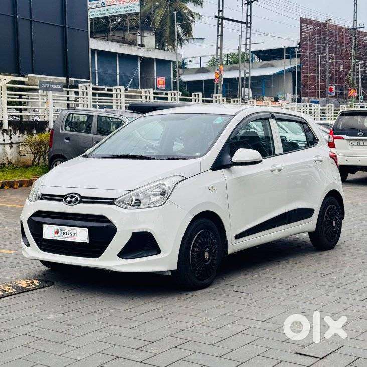 Hyundai Grand I10 Era, 2016, Petrol