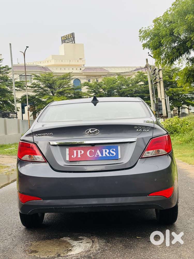 Hyundai Verna 1.5 Sx Petrol Mt, 2016, Petrol