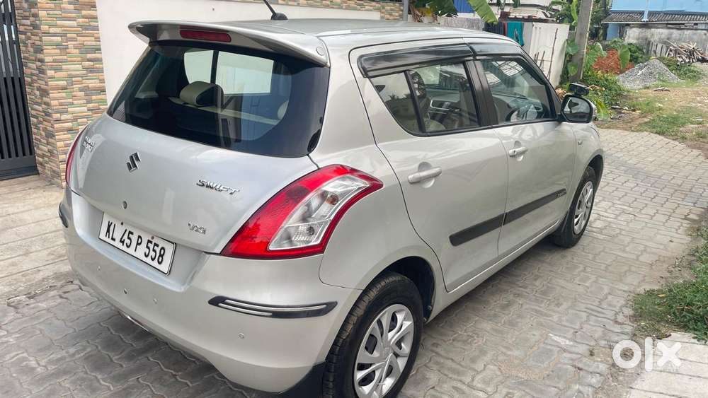 Maruti Suzuki Swift Vxi + Manual, 2016, Petrol