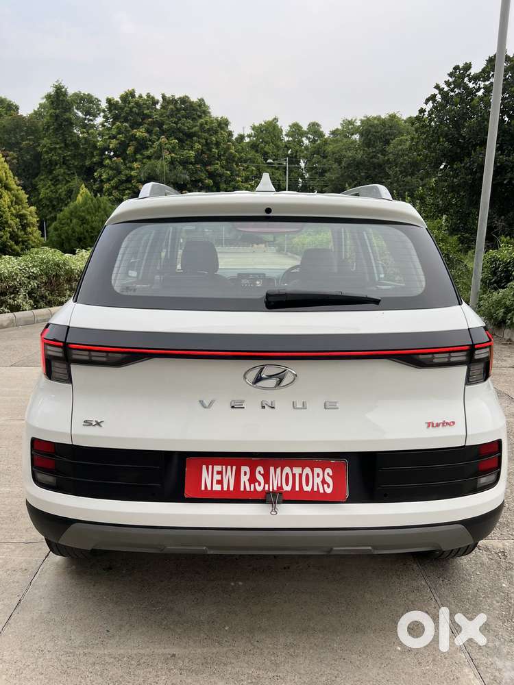 Hyundai Venue Sx Opt Turbo, 2022, Petrol