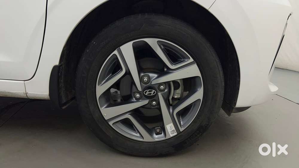 Hyundai Aura Sx 1.2 (o) Petrol, 2024, Petrol