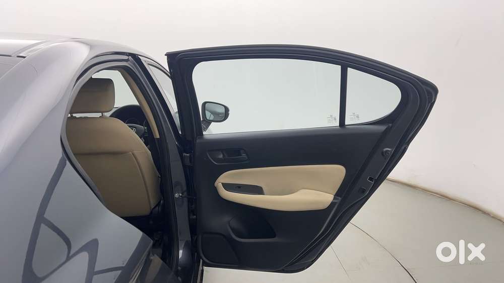 Honda City I-vtec V, 2023, Petrol