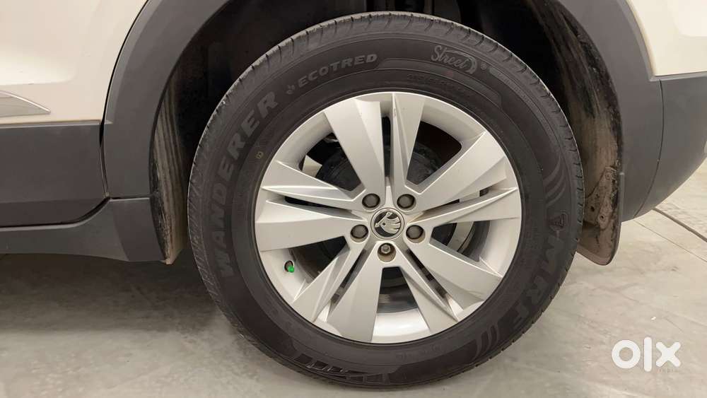 Skoda Kushaq Ambition 1.0l Tsi Mt, 2022, Petrol
