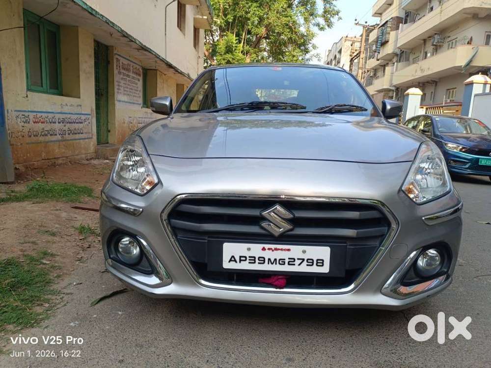 Maruti Suzuki Dzire 1.2 Vxi, 2022, Petrol
