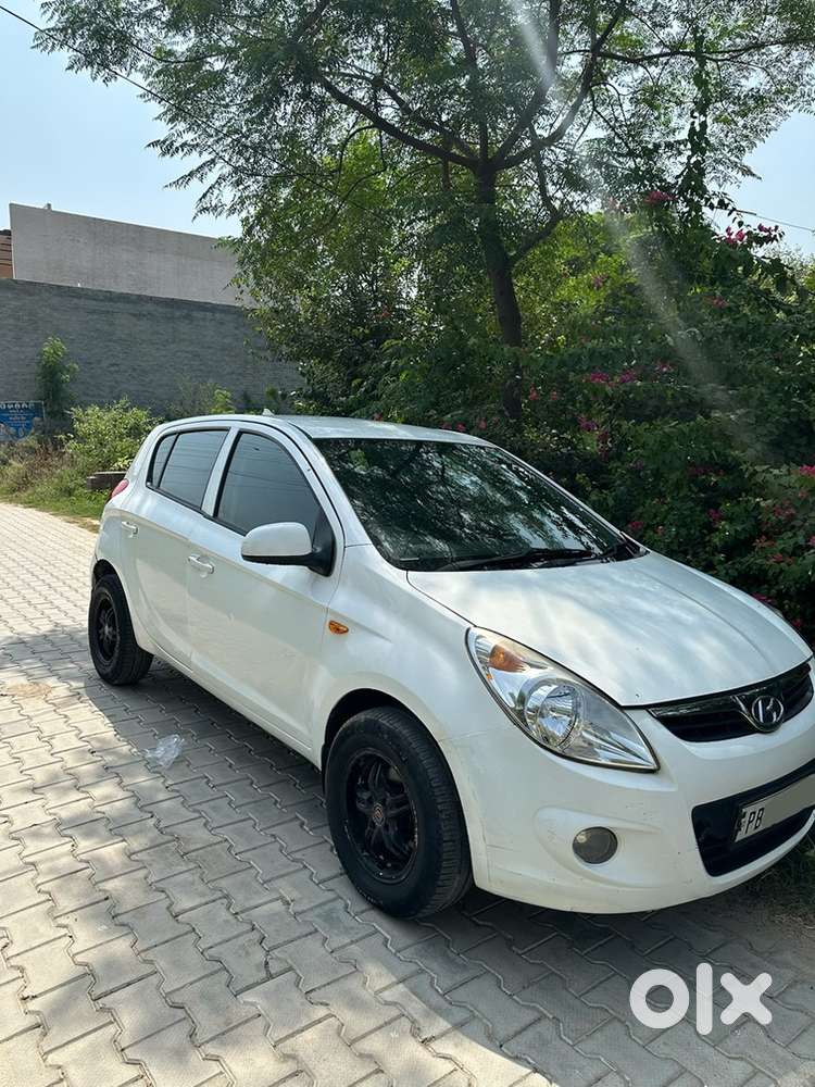 Hyundai I20 Magna 2011 Petrol