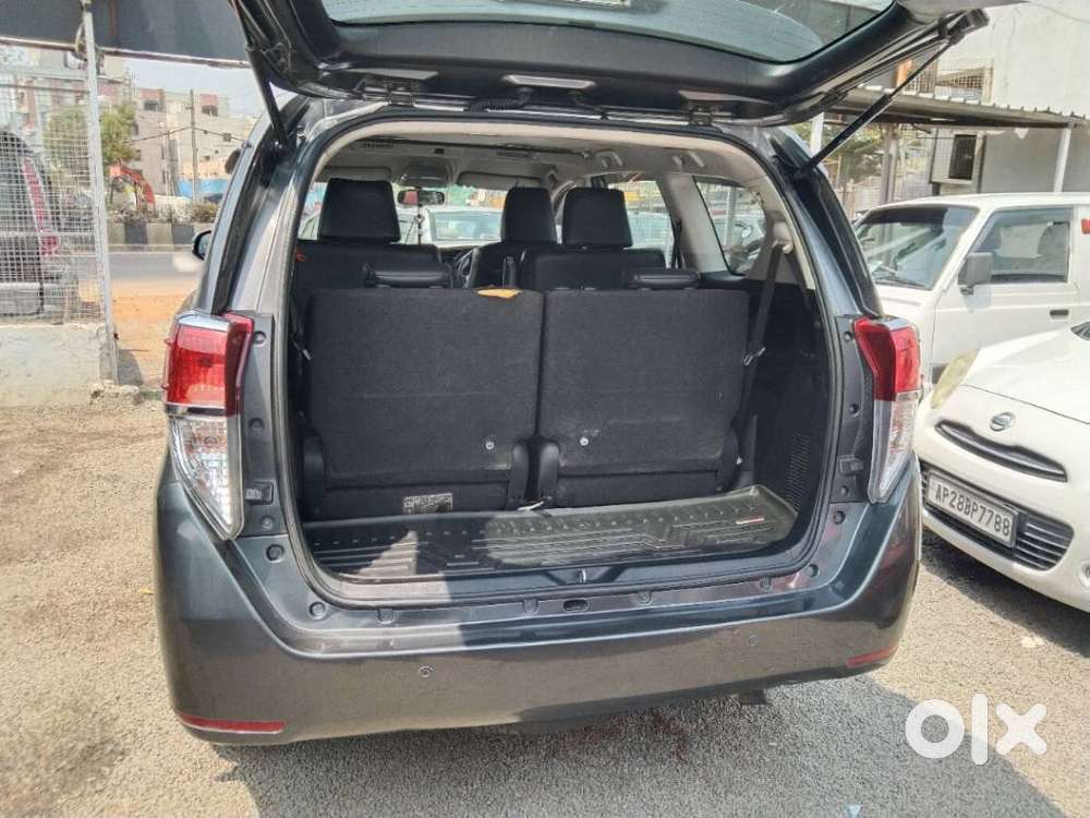 Toyota Innova Crysta Zx 2.4 Diesel 7 Seater, 2016, Diesel