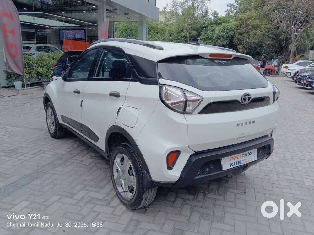 Tata Nexon 1.2 Revotron Xm Plus (s), 2023, Petrol
