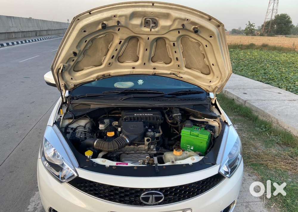 Excellent Condition , Skrecth Less