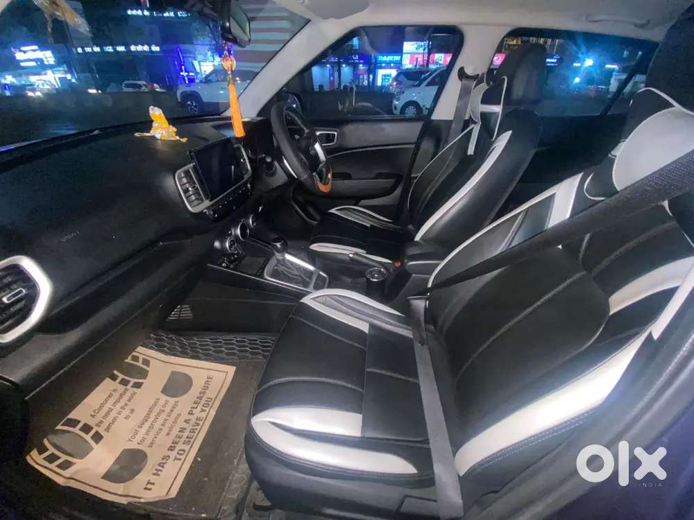 Hyundai Venue 2021 Petrol 35300 Km Driven