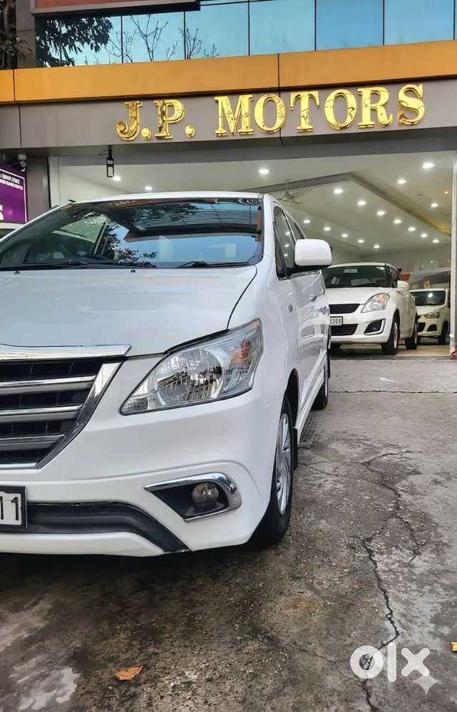 Toyota Innova 2.5 G 2014