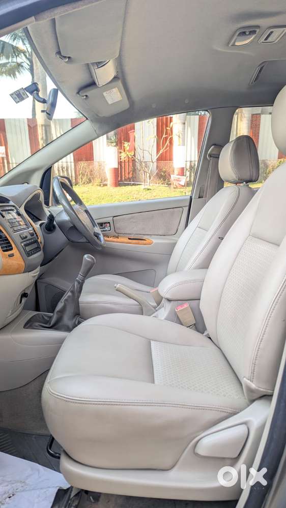 Toyota Innova 2.5 Vx 7 Str Bs-iii, 2011, Diesel
