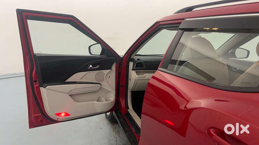 Mahindra Xuv300 W8 Diesel, 2020, Diesel