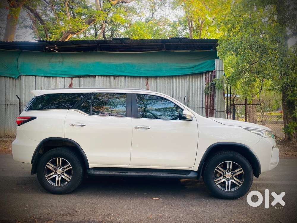 Toyota Fortuner [2021-ongoing] 2.8 2wd Diesel At, 2024, Diesel
