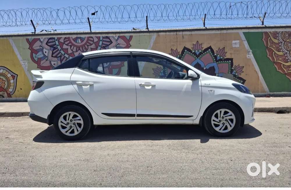 2023 Aura Cng Company Fitted First Owner Driven 32000 Kms For 7,99,000