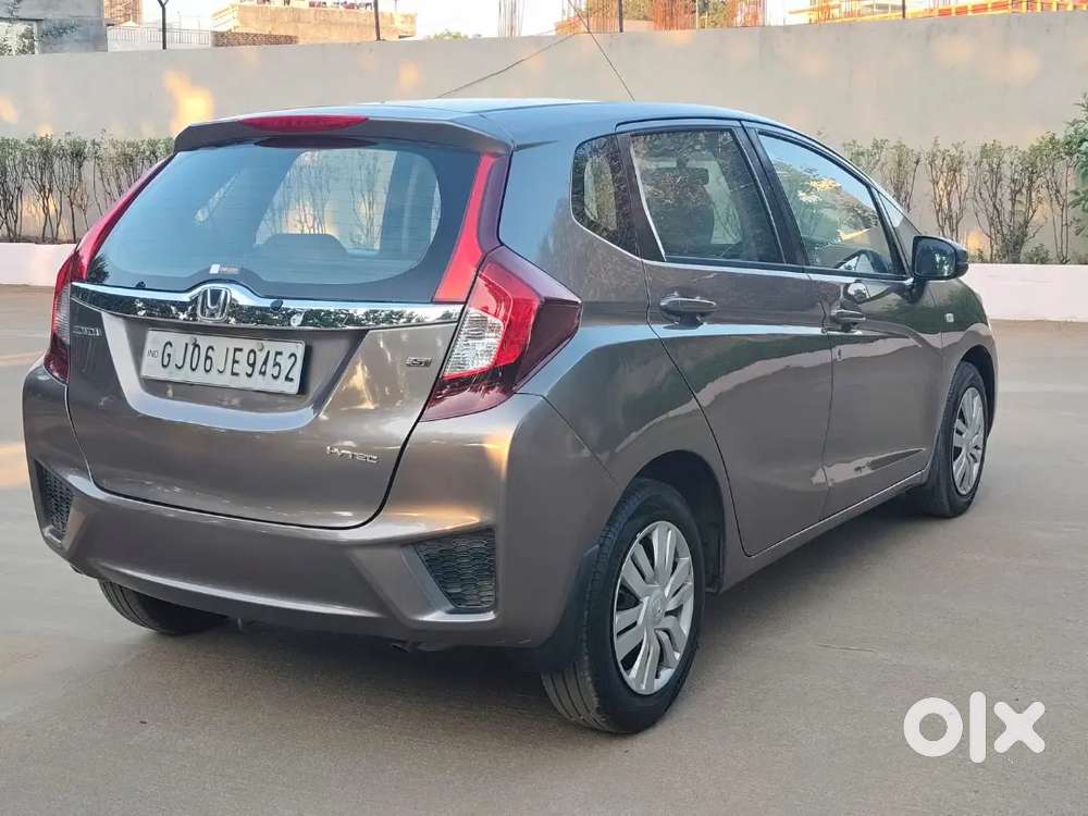 Honda Jazz 2015 Petrol 77000 Km Driven