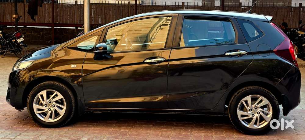 Honda Jazz V Mt Privilege, 2017, Petrol