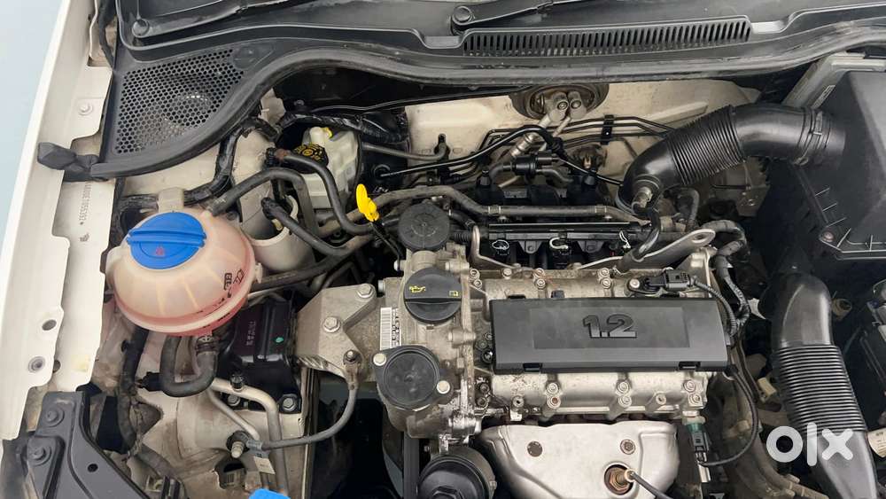 Volkswagen Polo Petrol Highline 1.2l, 2014, Petrol