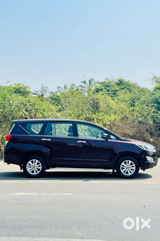 Toyota Innova Crysta 2.4 V 8 Str, 2017, Diesel