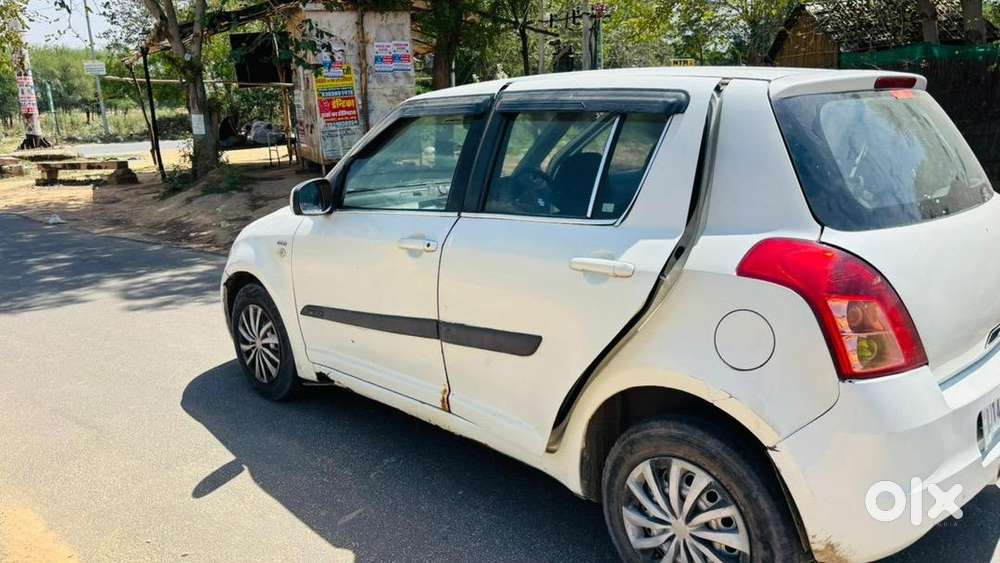 Maruti Suzuki Swift 2009 Diesel 239233 Km Driven