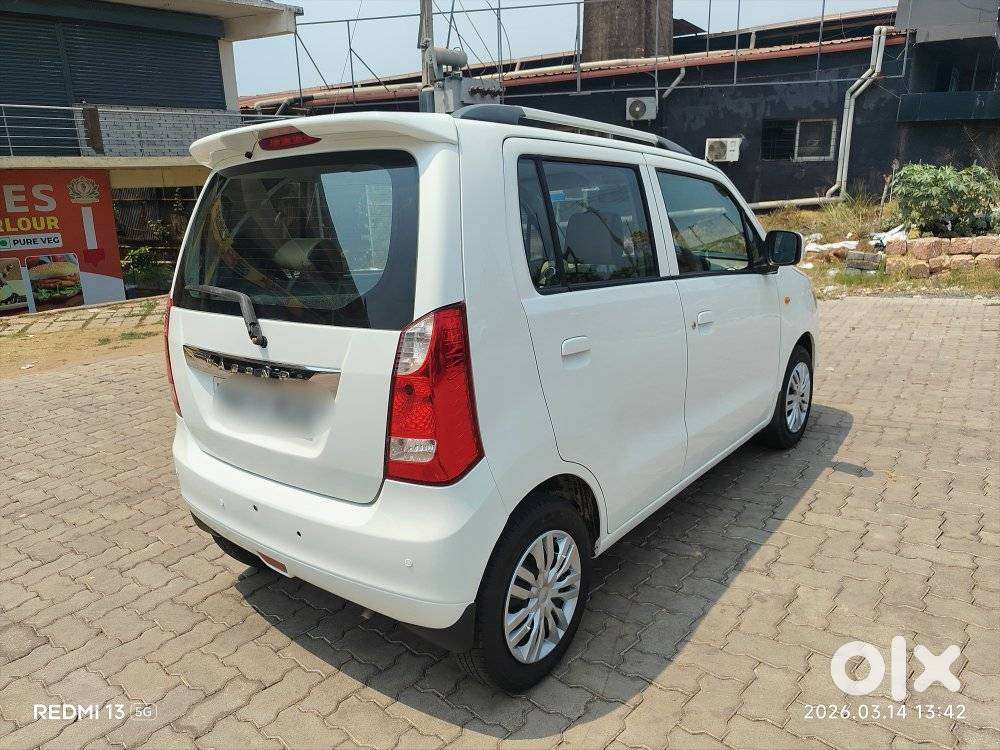 Maruti Suzuki Wagon R 1.0 Vxi Plus (o) Amt, 2017, Lpg