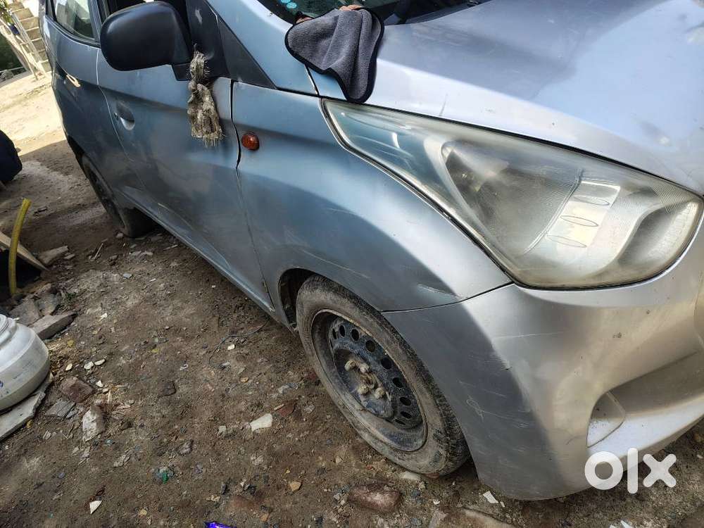 Hyundai Eon 2012 Petrol 72000 Km Driven