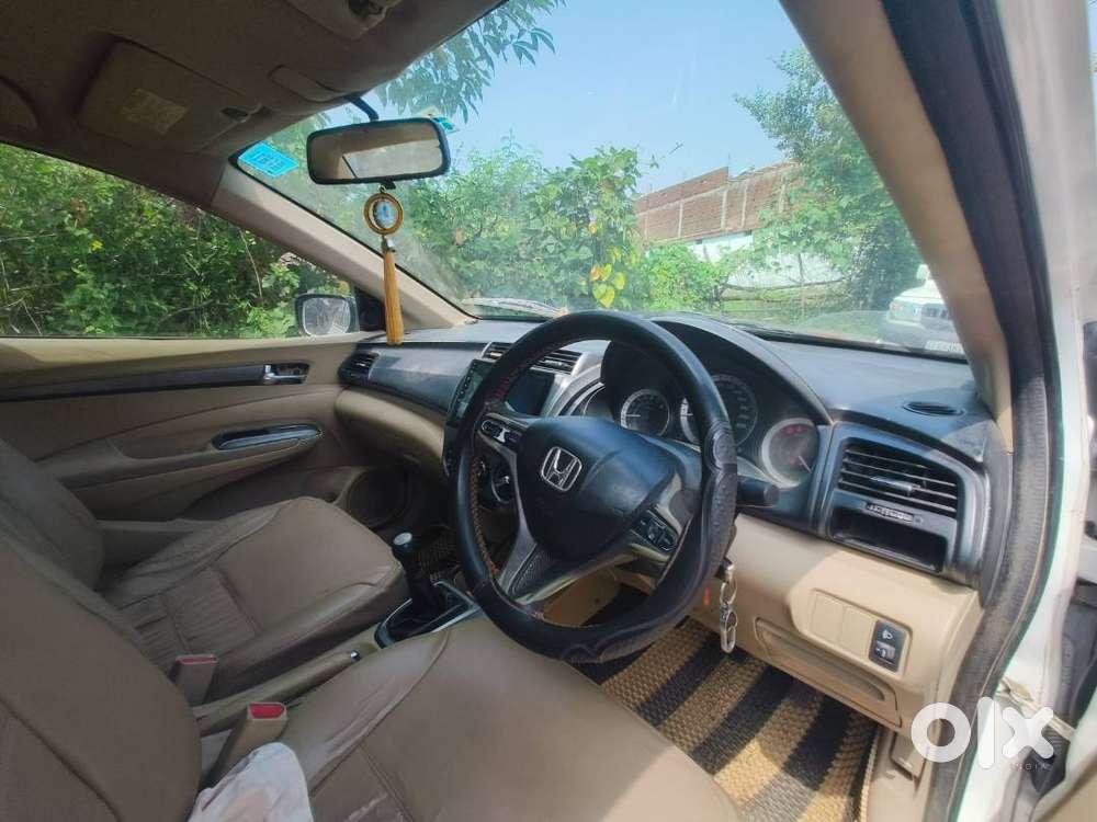 Honda City V Petrol 2013