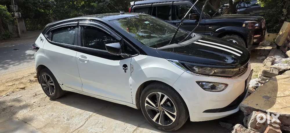 Tata Altroz 2022 Petrol Top Model In Good Condition